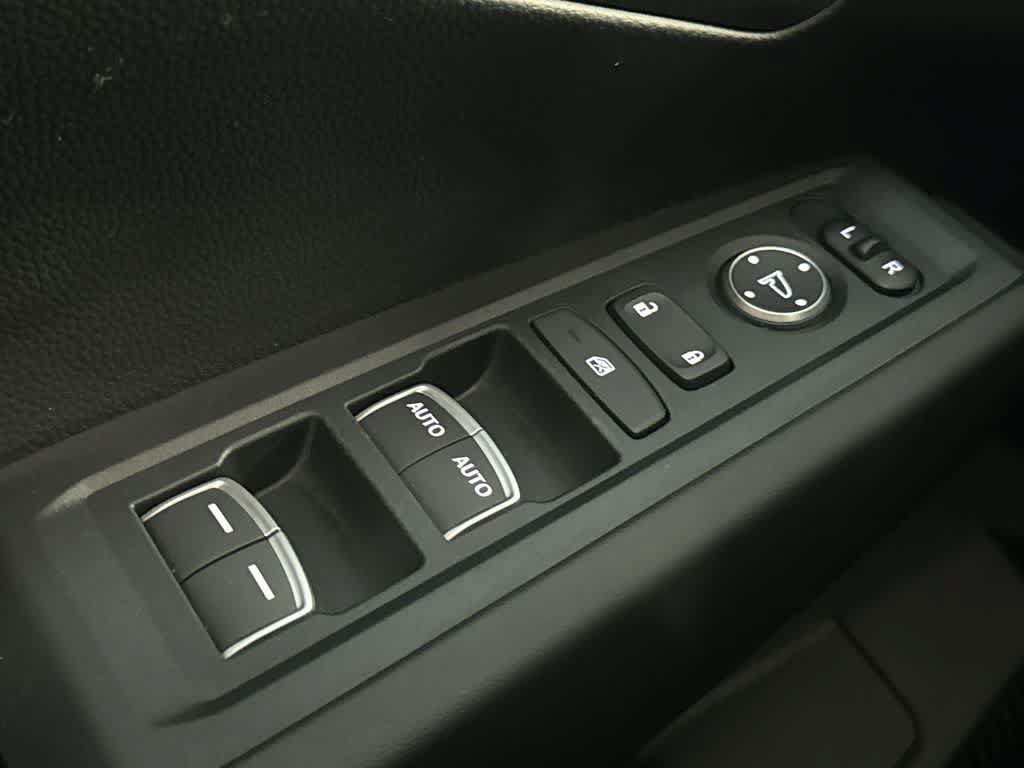 Used 2025 Honda Accord LX image 17