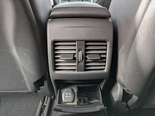 Used 2015 Mercedes-Benz GLA 250 4MATIC image 16