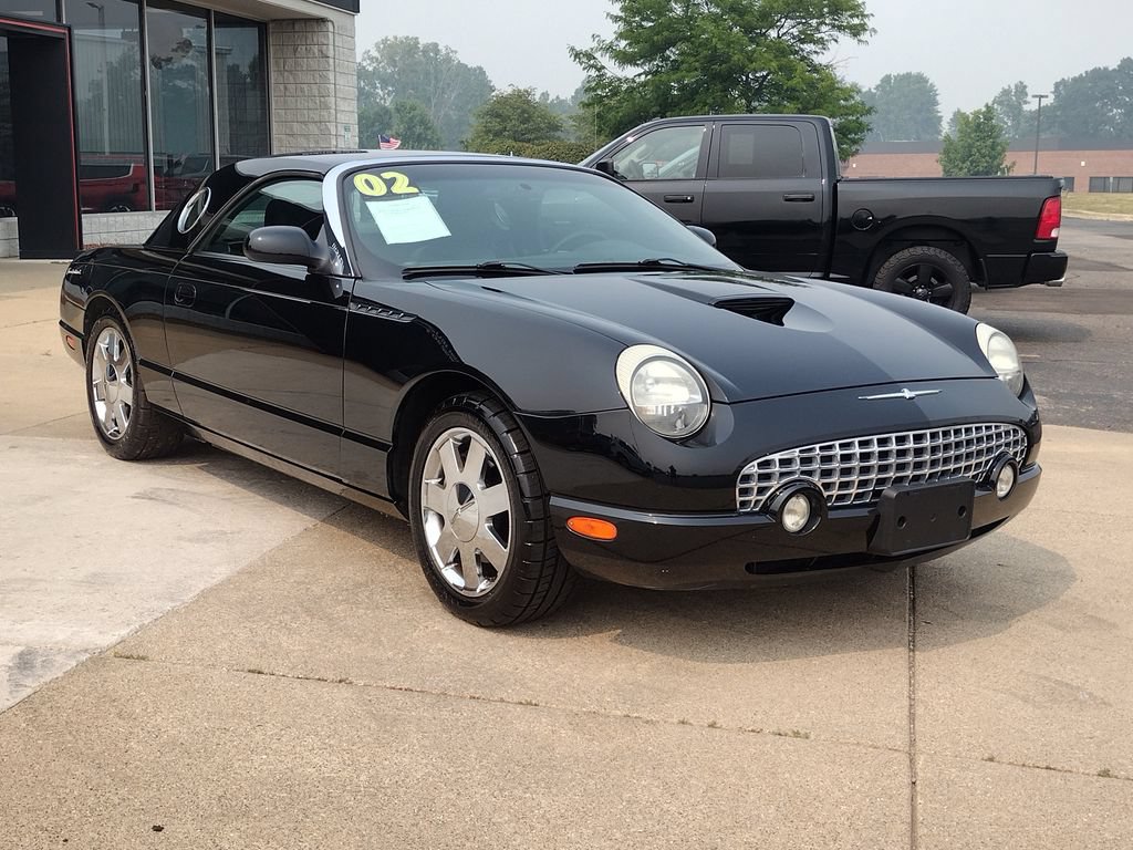 Used 2002 Ford Thunderbird RWD image 3