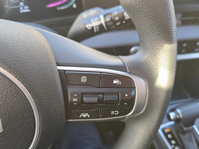 Used 2024 Kia Sportage LX image 16