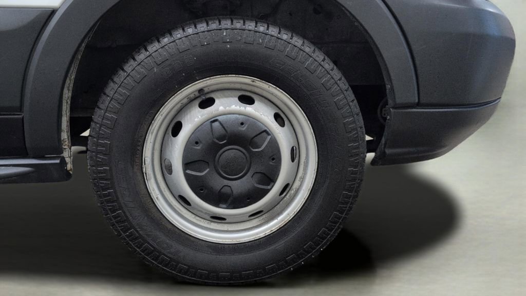 Used 2016 Ford Transit 150 130 Low Roof RWD image 25