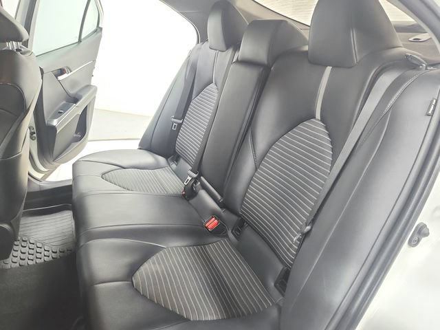 Used 2020 Toyota Camry SE FWD image 34