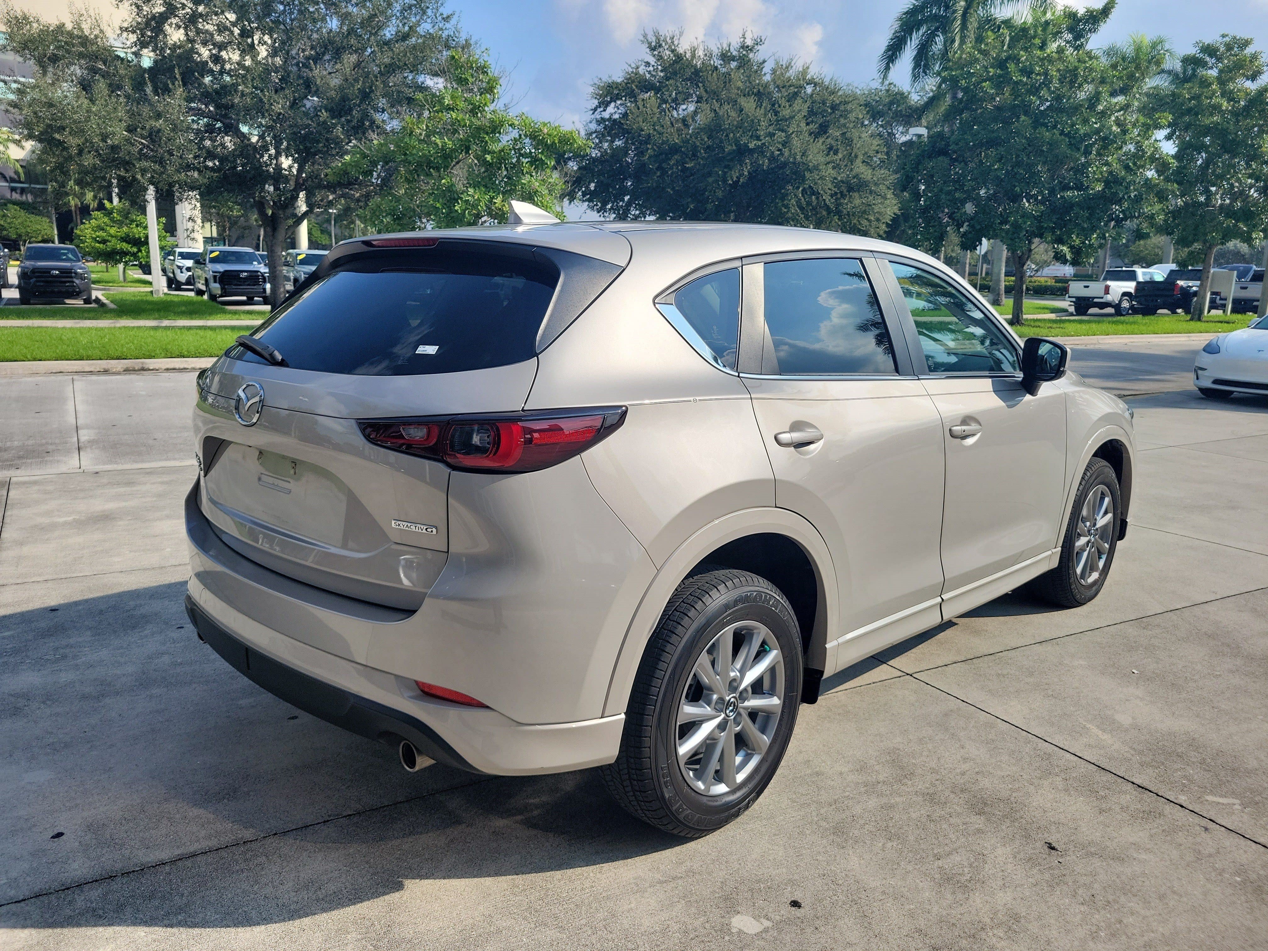 Used 2024 MAZDA CX-5 AWD 2.5 S w/ Select Package image 7