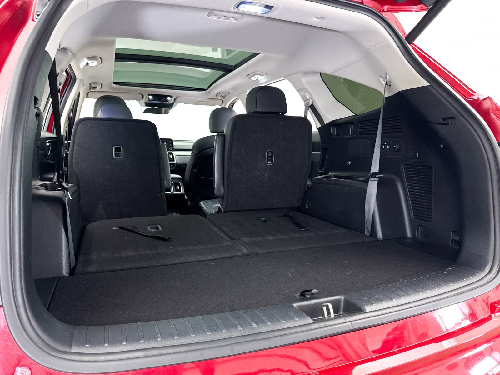 Certified 2023 Kia Sorento EX w/ Panoramic Sunroof Package FWD image 35