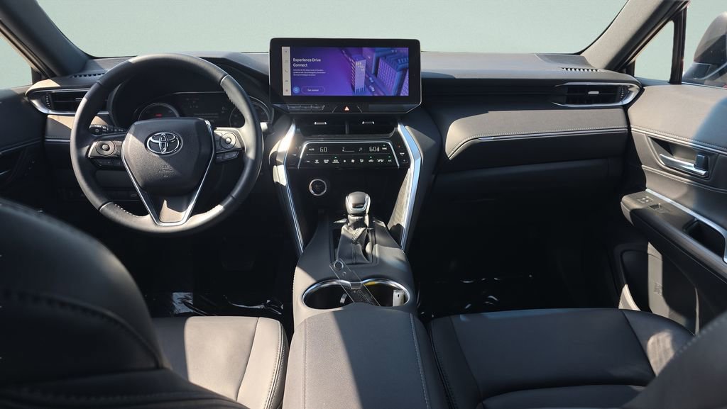 Used 2023 Toyota Venza XLE AWD/4WD image 10