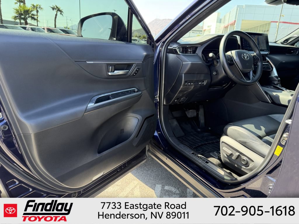 Certified 2021 Toyota Venza XLE w/ Softex Package AWD/4WD image 5