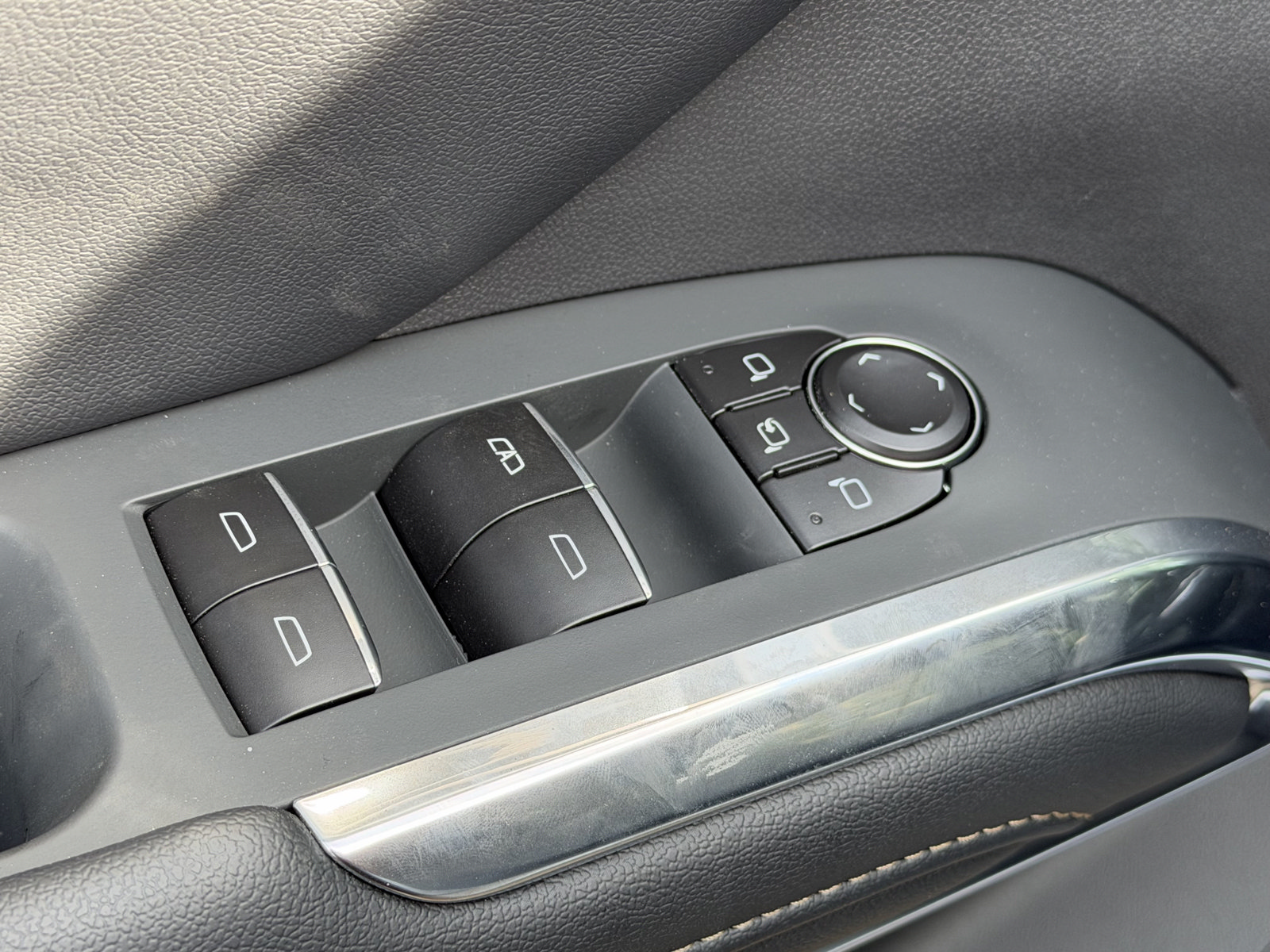 New 2026 Chevrolet Traverse High Country FWD image 5