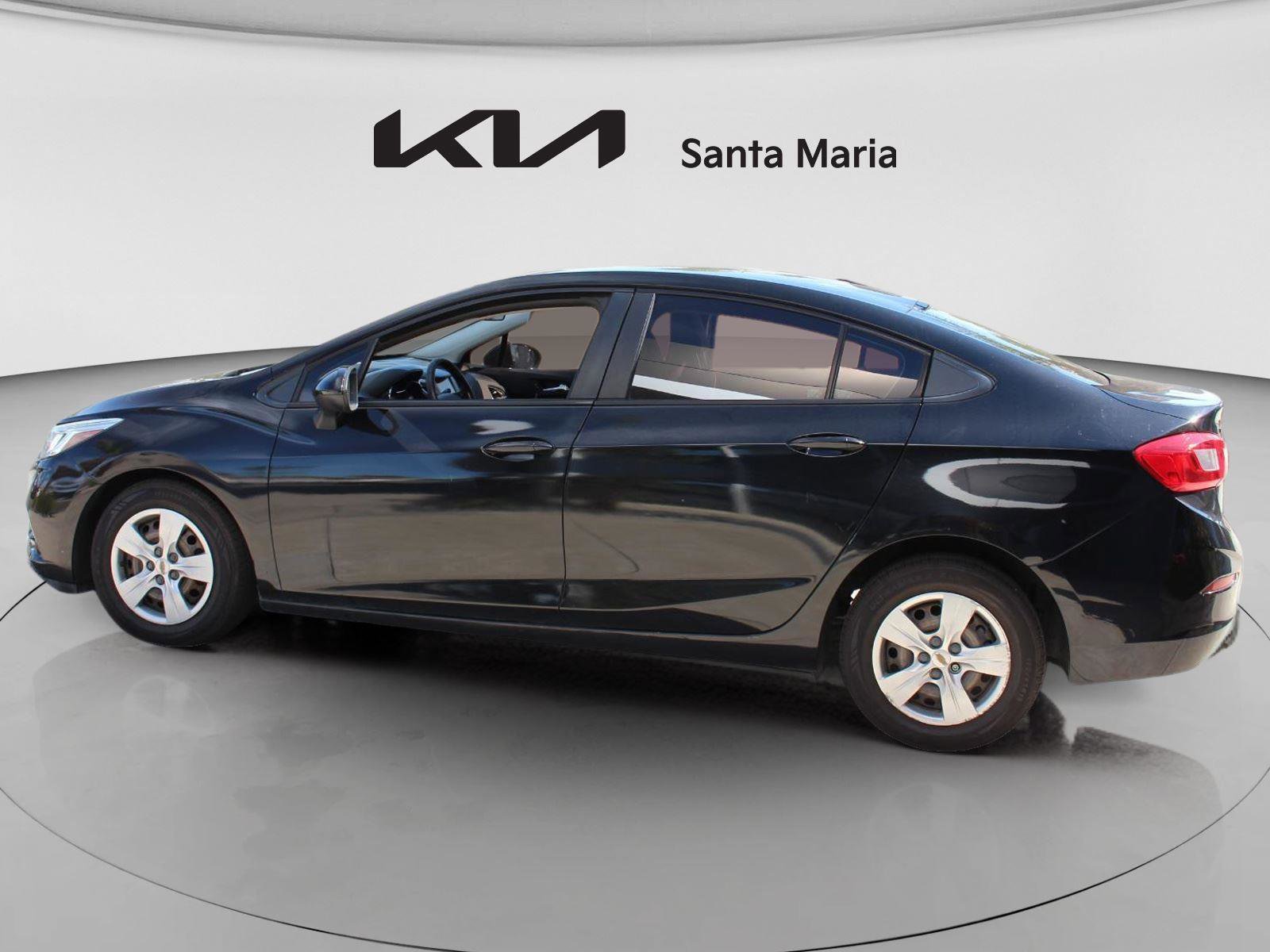 Used 2017 Chevrolet Cruze LS FWD image 6