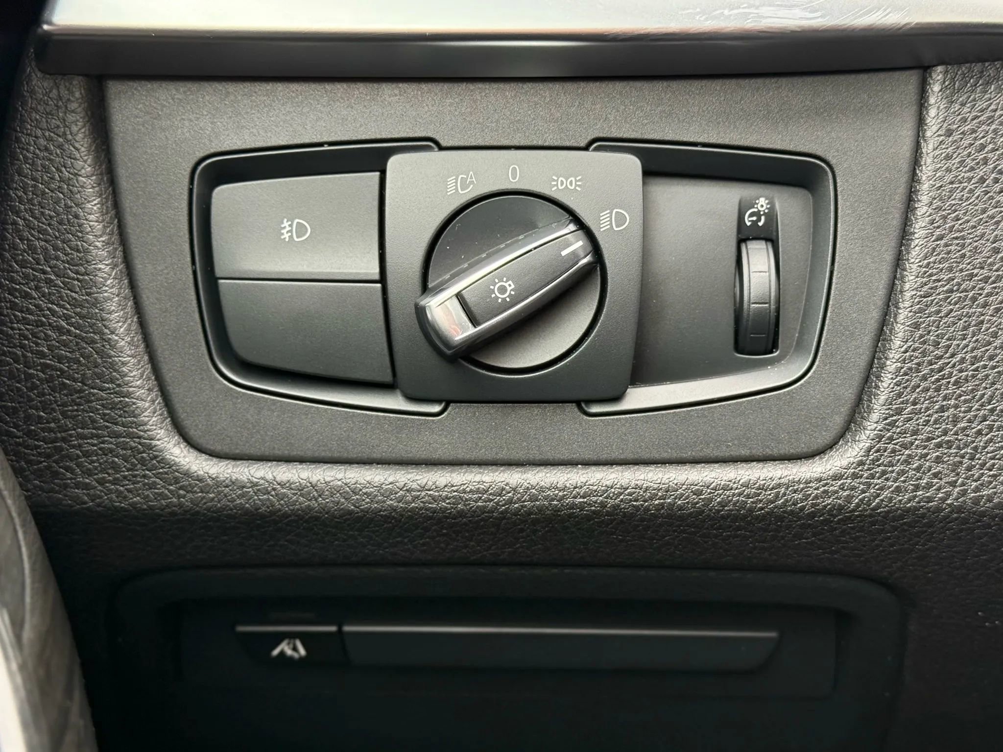 Used 2019 BMW 440i xDrive Coupe w/ M Sport Package image 21