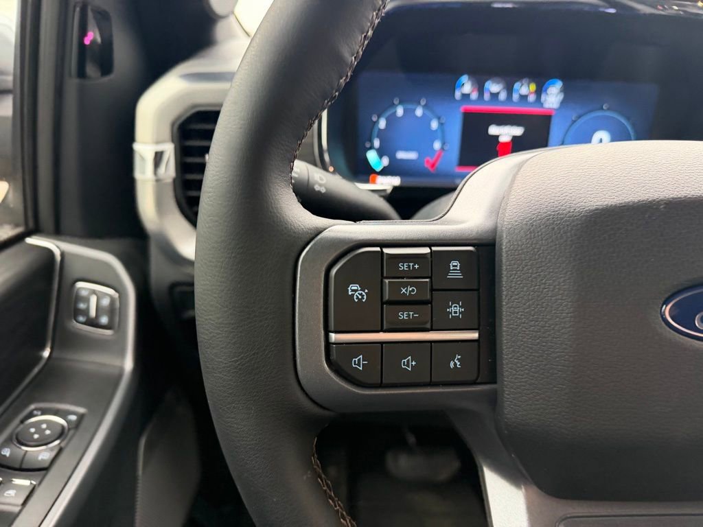 Used 2025 Ford F150 Lariat w/ Equipment Group 501A Mid image 16