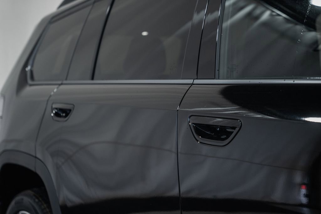 New 2026 Jeep Cherokee Overland w/ Advanced Pro Tech Group image 17