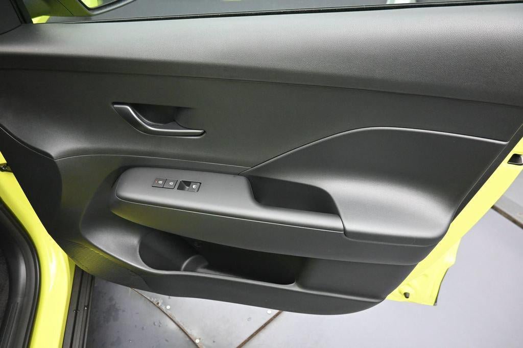 New 2027 Hyundai Kona SE FWD image 31