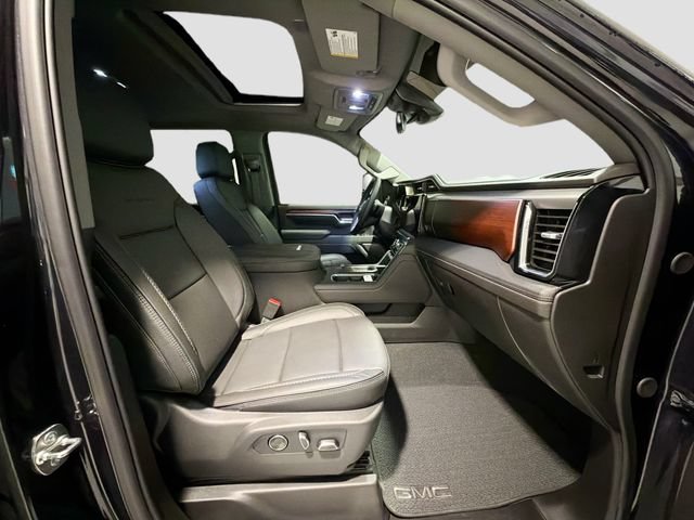 Used 2026 GMC Sierra 3500 Denali w/ Technology Package AWD/4WD image 25