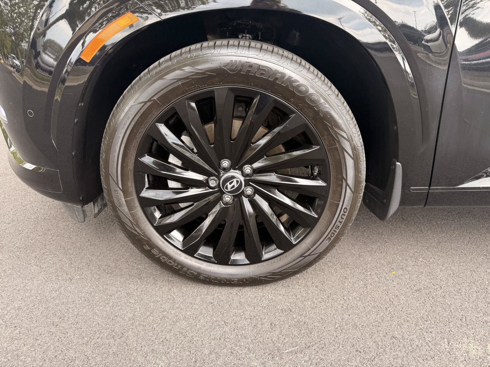 Certified 2025 Hyundai Palisade Calligraphy AWD/4WD image 9