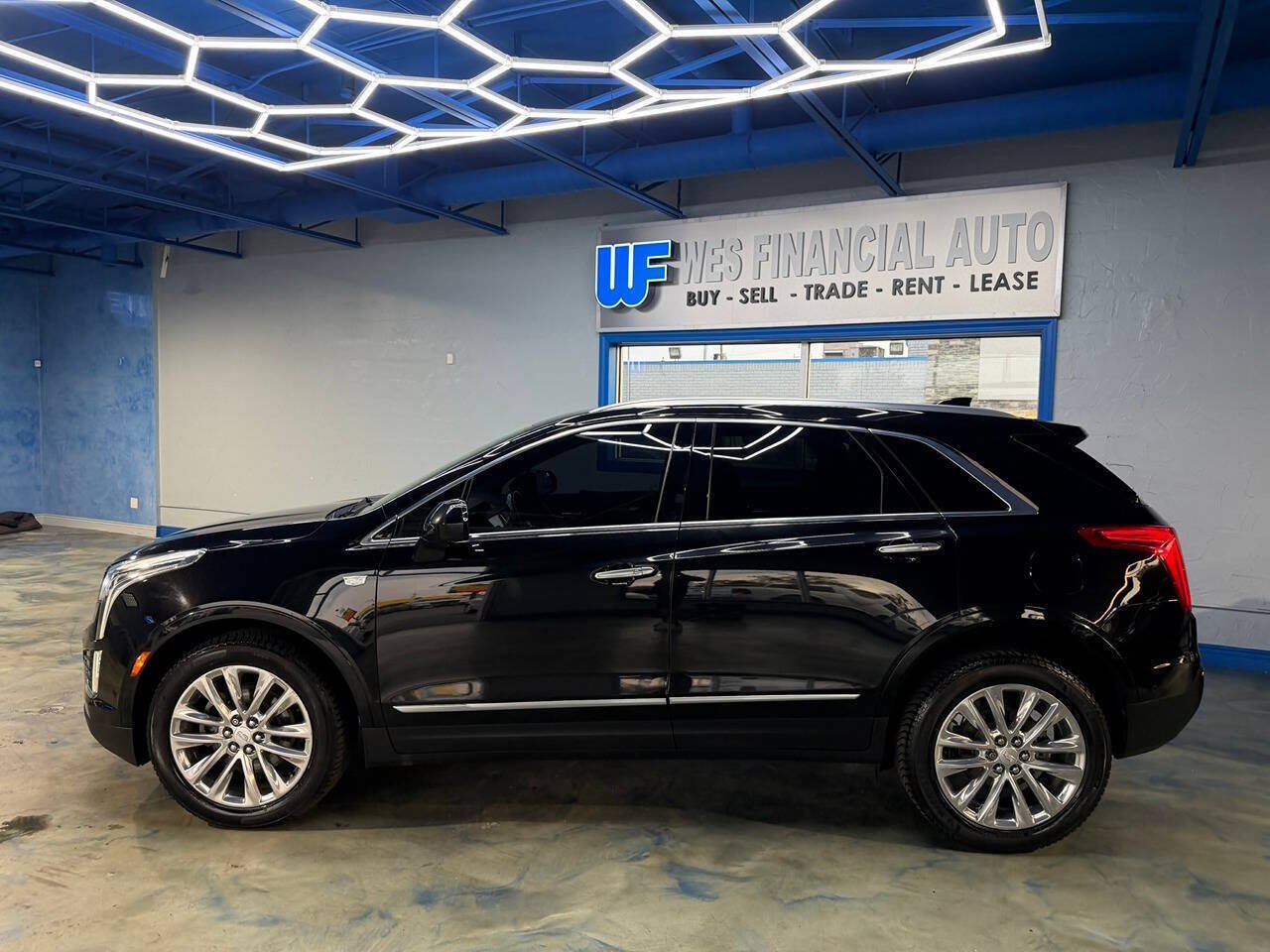 Used 2019 Cadillac XT5 Platinum AWD/4WD image 11
