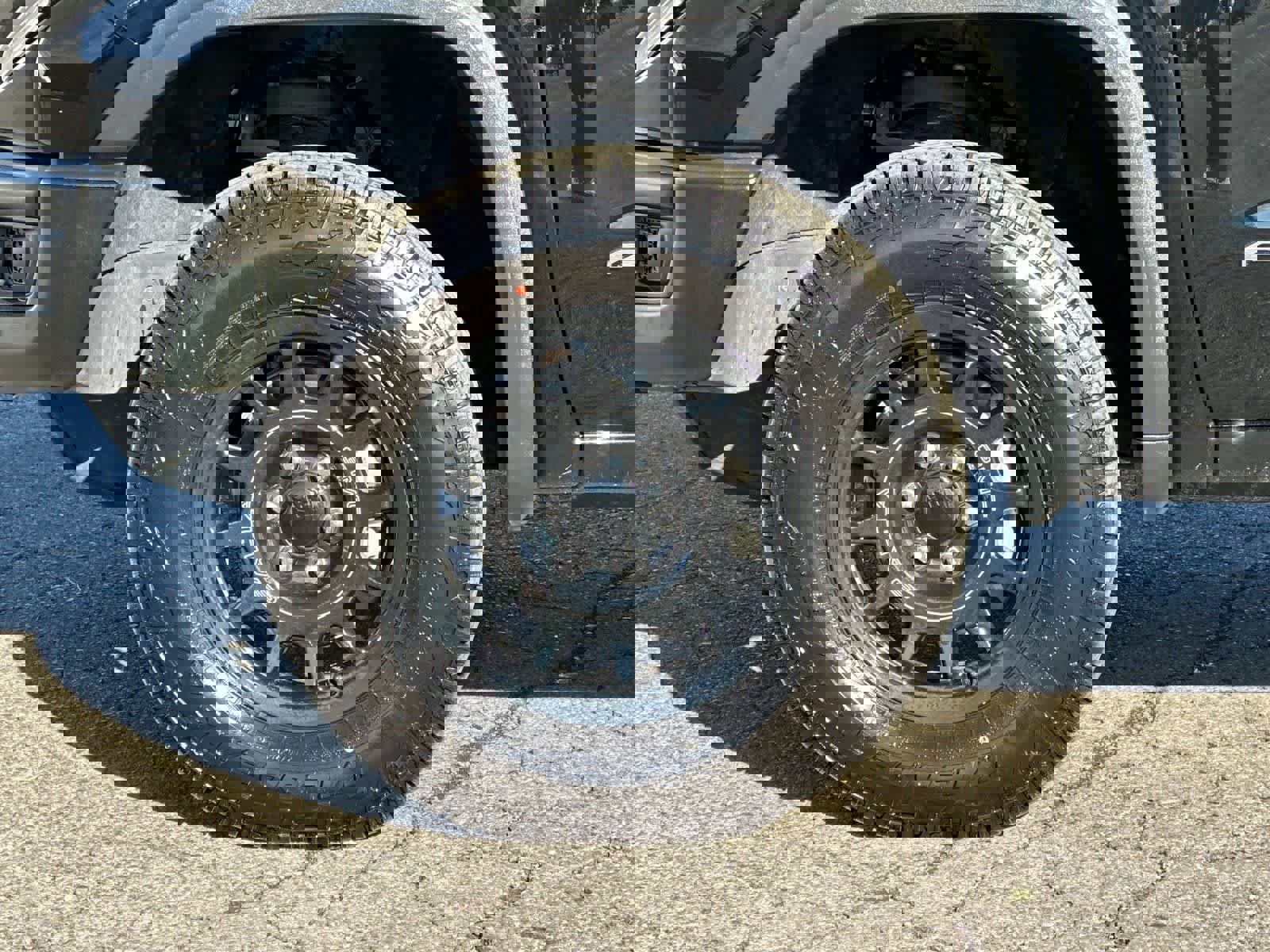 Used 2024 GMC Sierra 1500 AT4X w/ AT4X AEV Edition AWD/4WD image 26