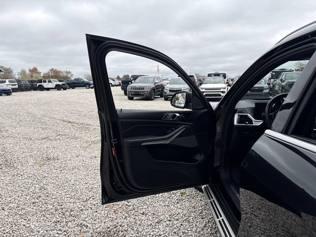 Used 2024 BMW X5 xDrive40i AWD/4WD image 23