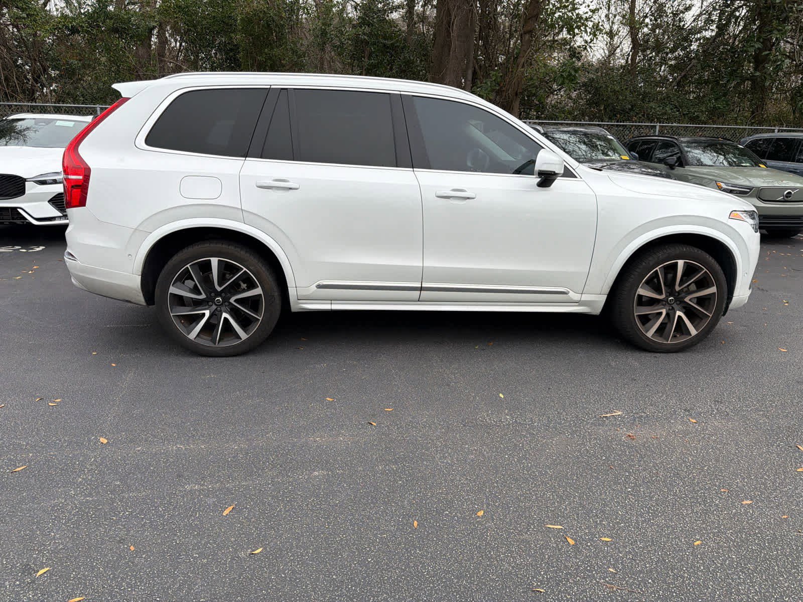 Certified 2023 Volvo XC90 B6 Plus w/ Protection Package Premier image 17