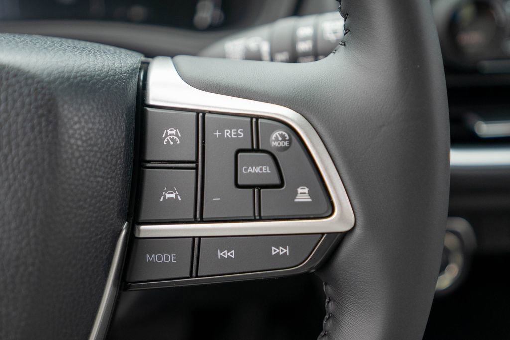 New 2026 Toyota Grand Highlander XLE image 17