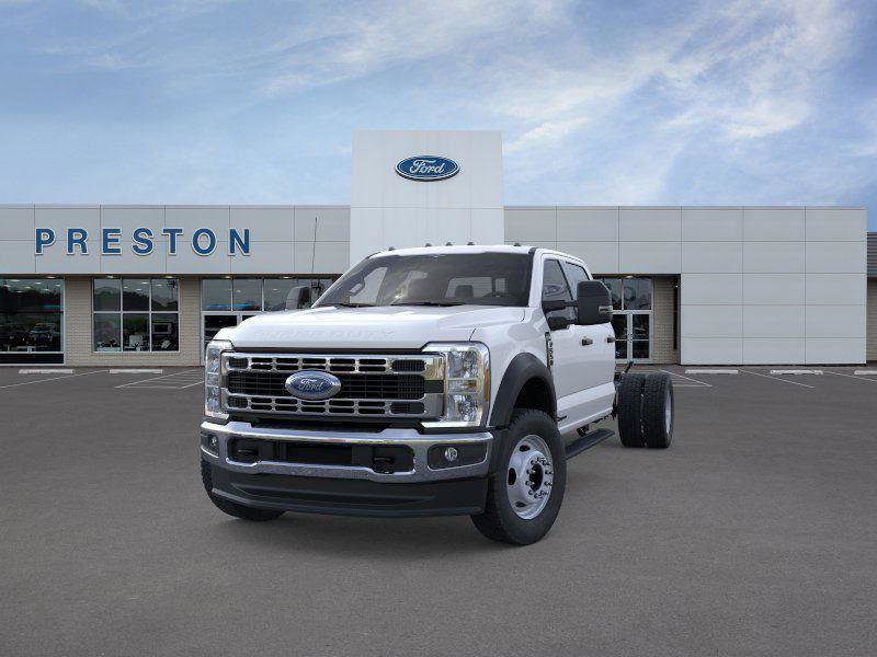 New 2026 Ford F550 4x4 Crew Cab image 13