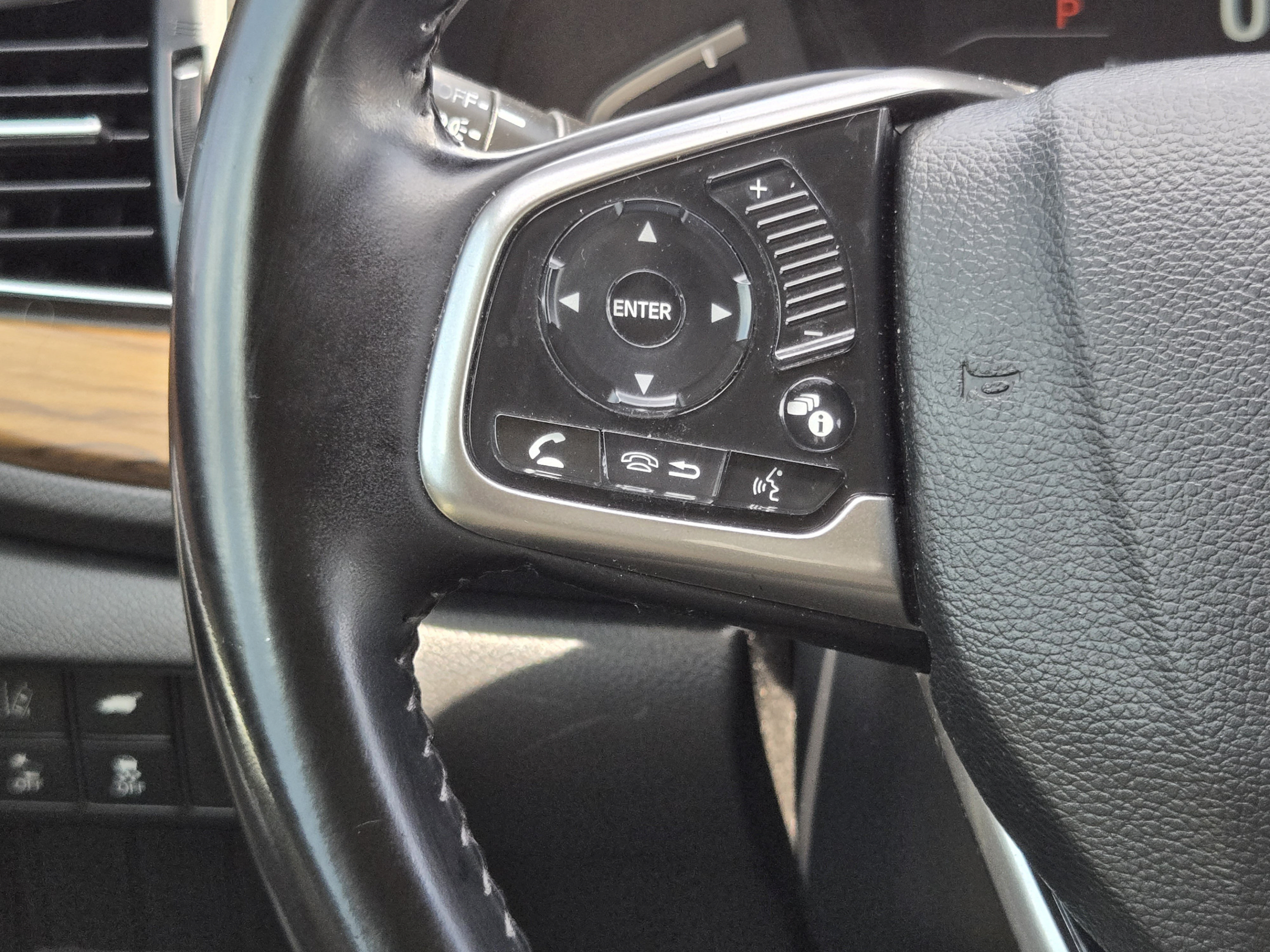 Used 2018 Honda CR-V EX-L image 24