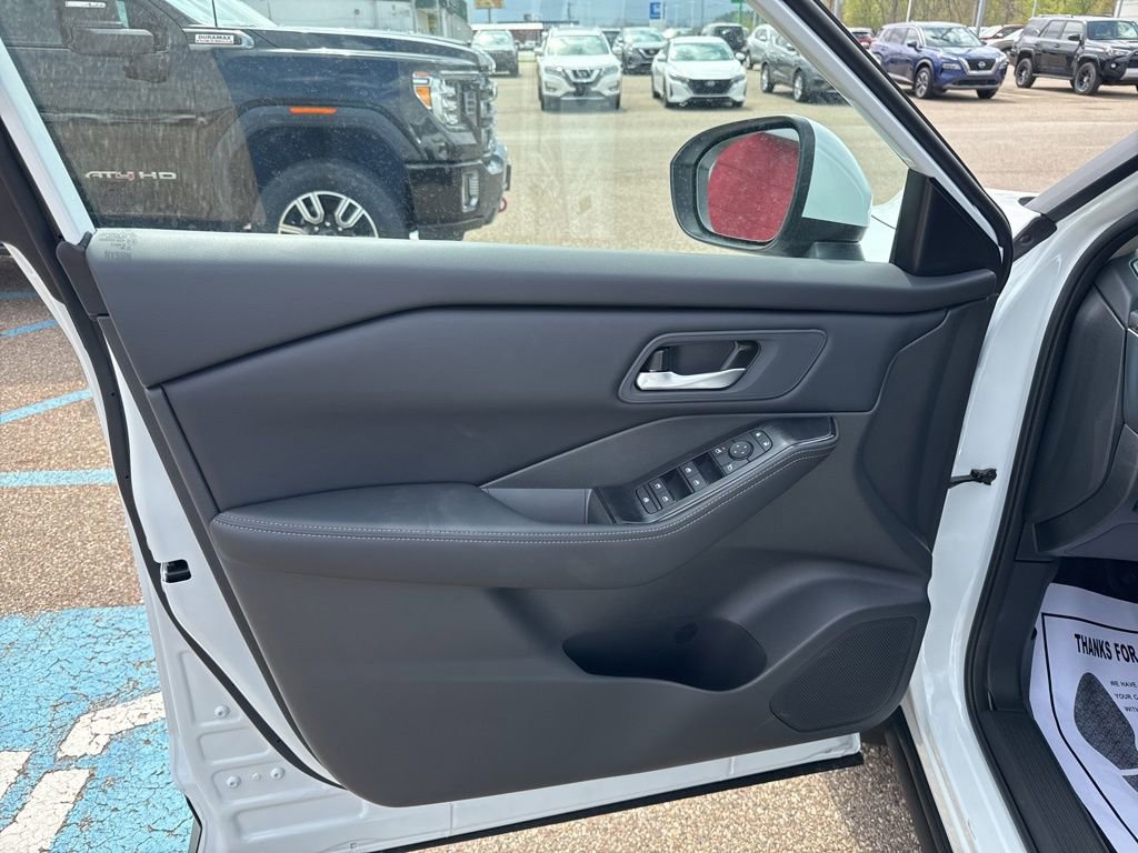 New 2026 Nissan Rogue SV image 14