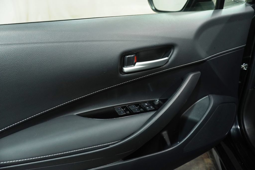 Used 2022 Toyota Corolla SE w/ Carpet Mat Package (TMS) FWD image 18