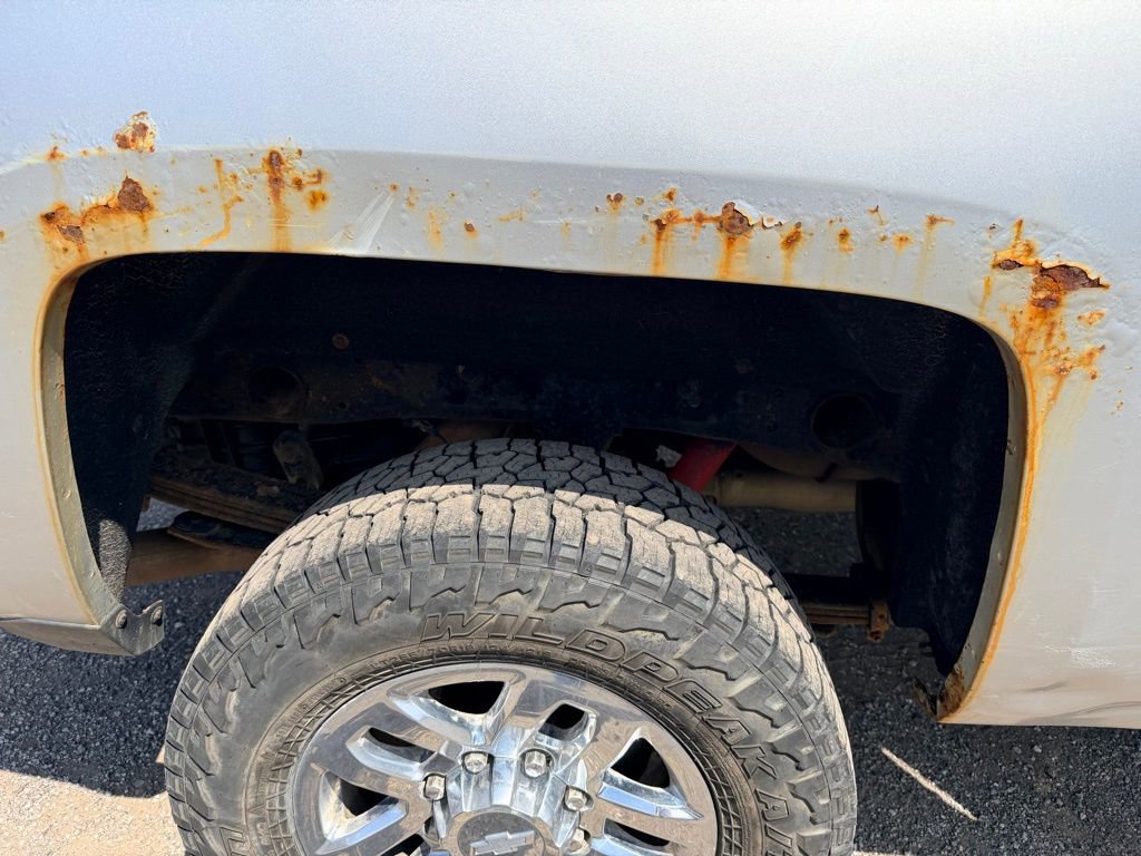 Used 2015 Chevrolet Silverado 2500 LT w/ LT Convenience Package AWD/4WD image 12