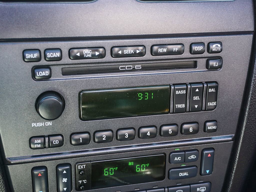 Used 2003 Ford Thunderbird image 23