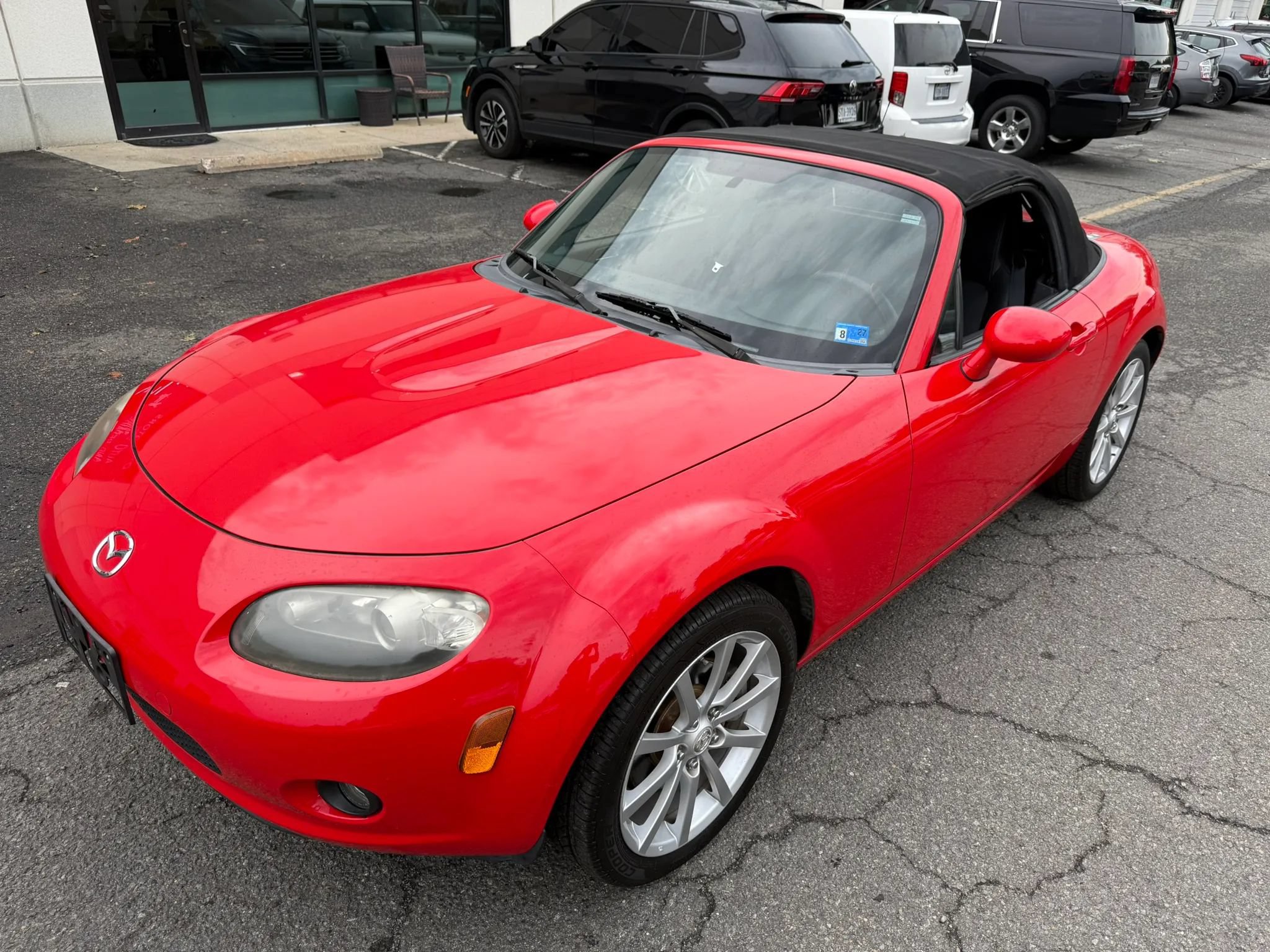 Used 2006 MAZDA MX-5 Miata Grand Touring w/ Premium Pkg RWD image 14