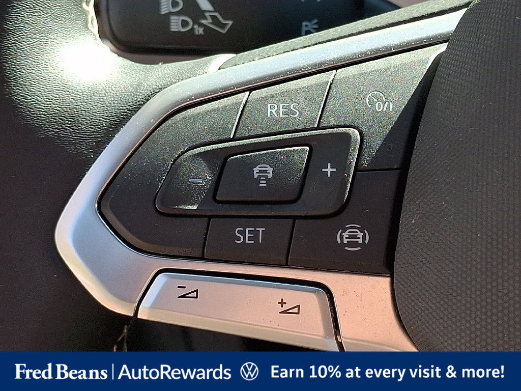 Used 2023 Volkswagen Atlas SE w/ Panoramic Sunroof Package AWD/4WD image 28