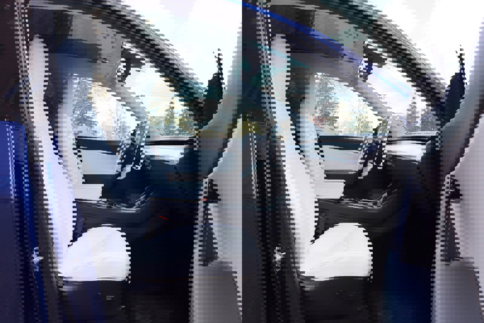 Used 2020 Tesla Model Y Long Range image 20