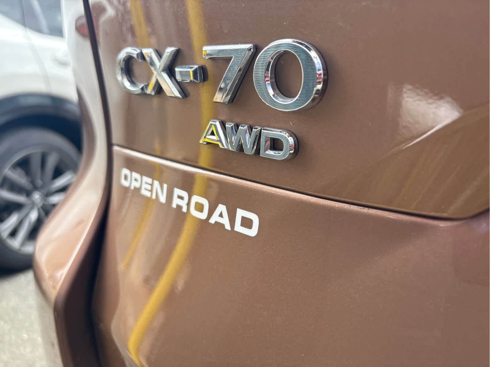 Certified 2025 MAZDA CX-70 Plug-In Hybrid w/ Premium Plus AWD/4WD image 7