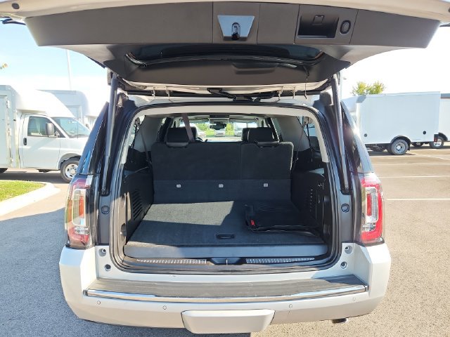 Used 2016 GMC Yukon XL Denali w/ Open Road Package AWD/4WD image 35