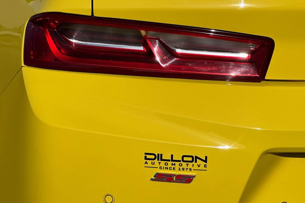 Used 2016 Chevrolet Camaro SS RWD image 23