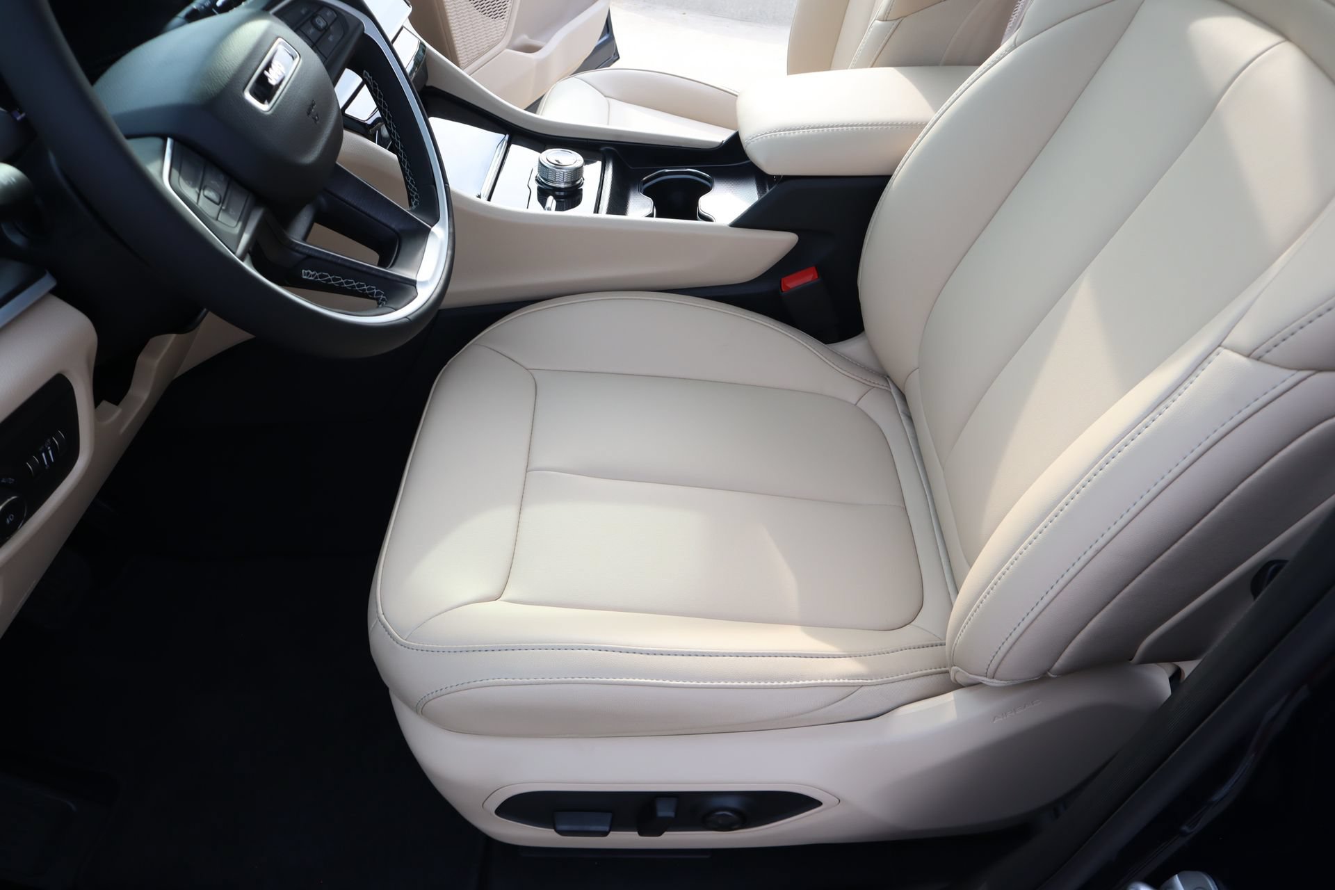 New 2026 Jeep Grand Cherokee Limited AWD/4WD image 12