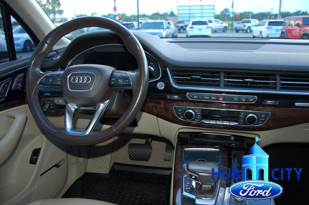 Used 2018 Audi Q7 3.0T Premium Plus w/ Premium Plus Package AWD/4WD image 18