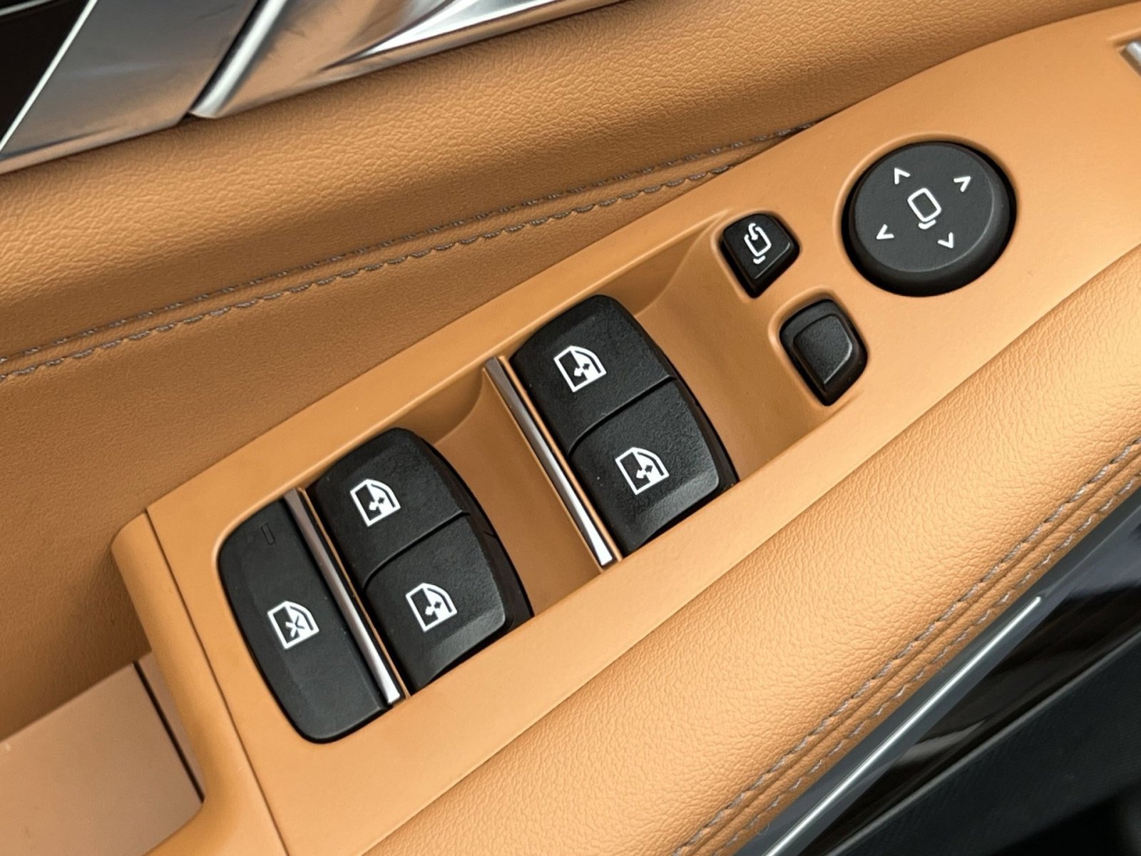 Used 2023 BMW X5 xDrive45e w/ Executive Package image 13