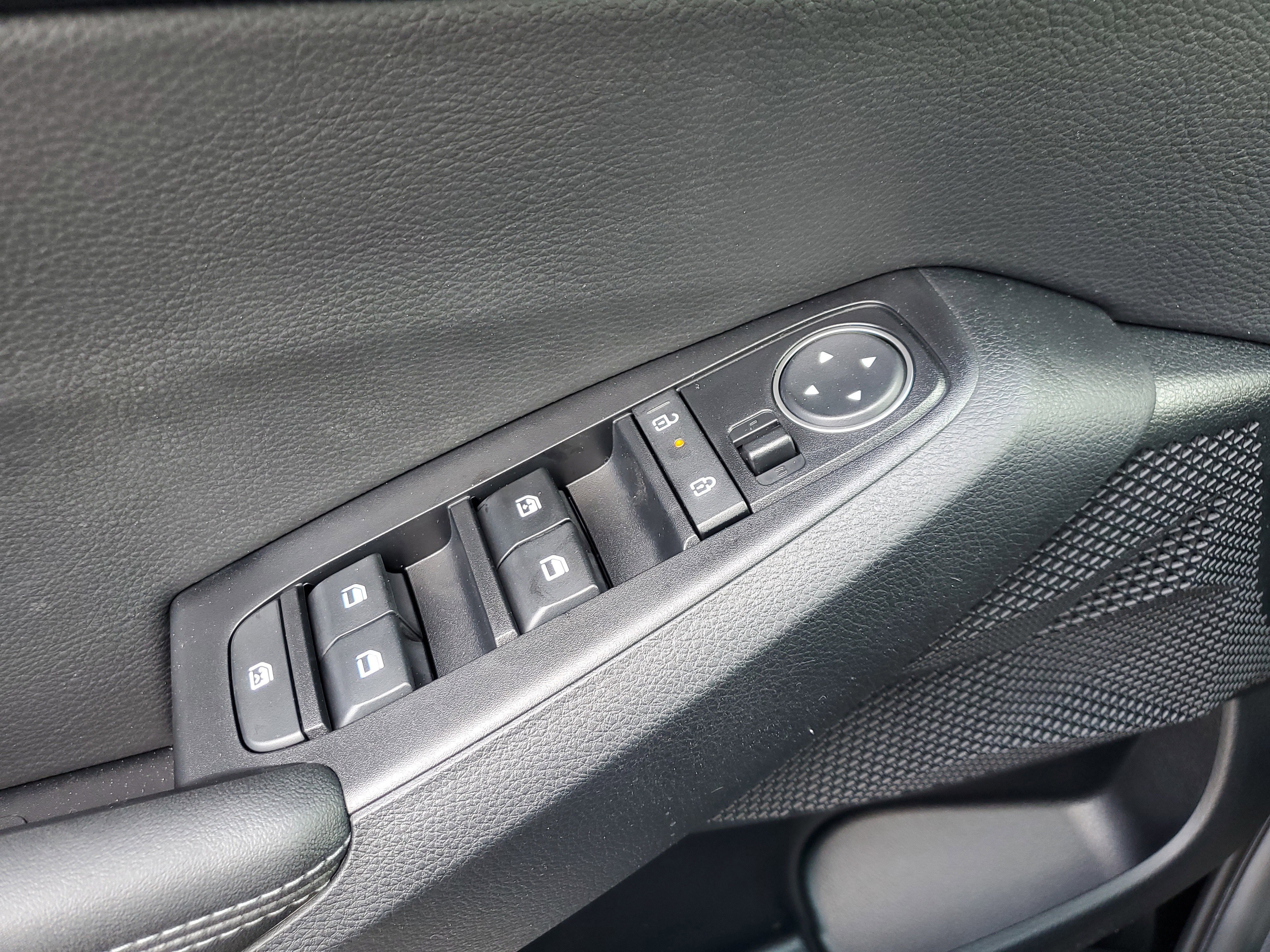 New 2026 Kia Seltos S FWD image 30