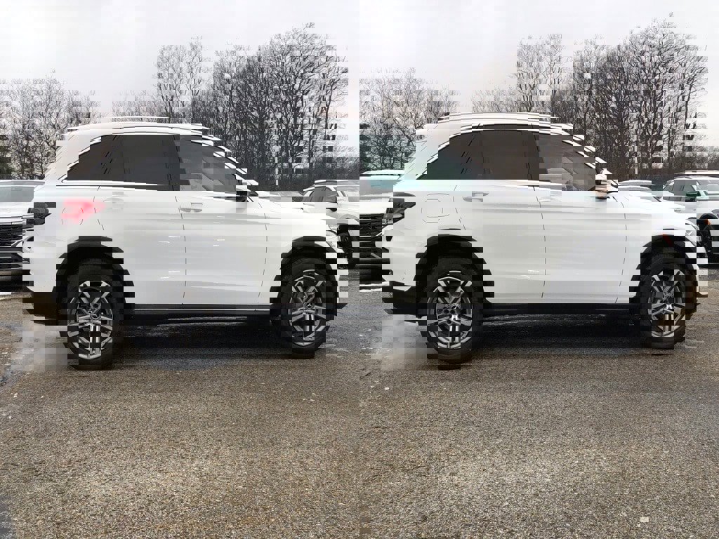 Used 2022 Mercedes-Benz GLC 300 4MATIC image 8