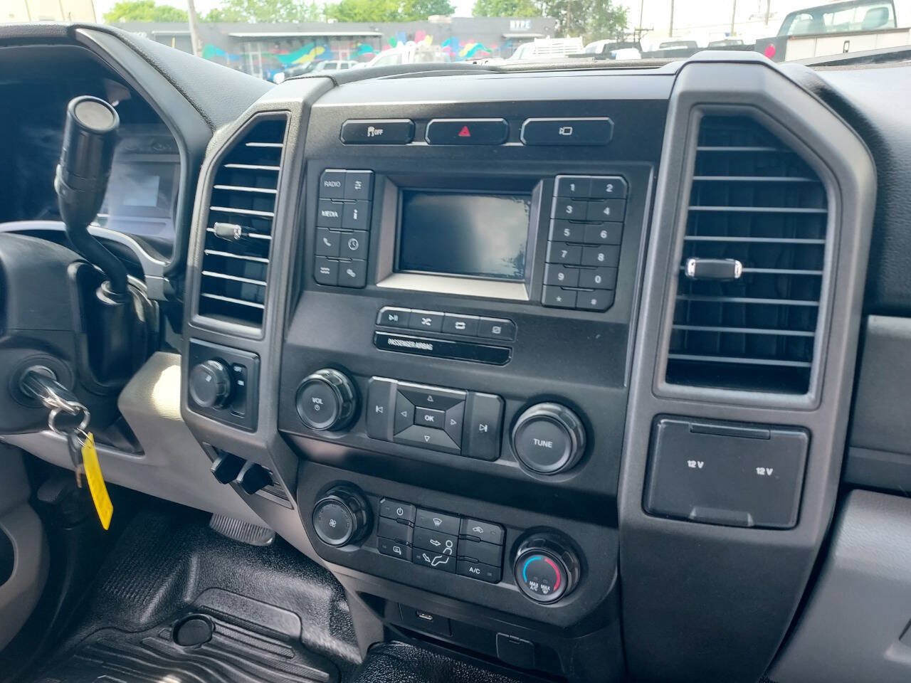 Used 2020 Ford F250 XL w/ Power Equipment Group RWD image 27