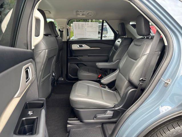 Certified 2025 Ford Explorer Active w/ Active Comfort Package RWD image 26