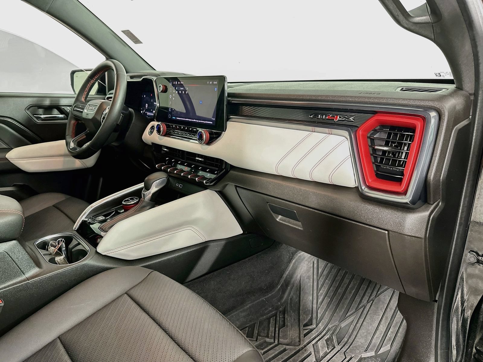Used 2023 GMC Canyon AT4X AWD/4WD image 32