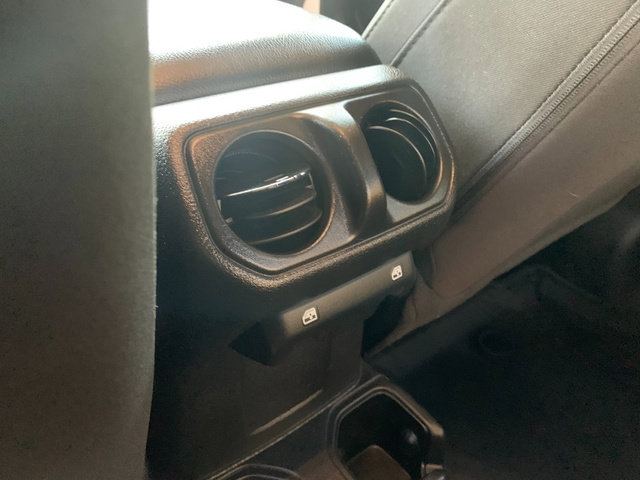 Used 2023 Jeep Gladiator Sport AWD/4WD image 22