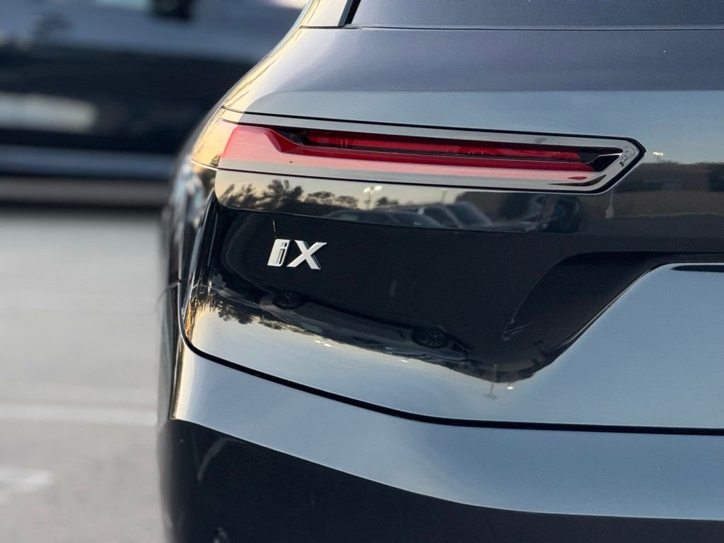 Used 2026 BMW iX xDrive45 image 15