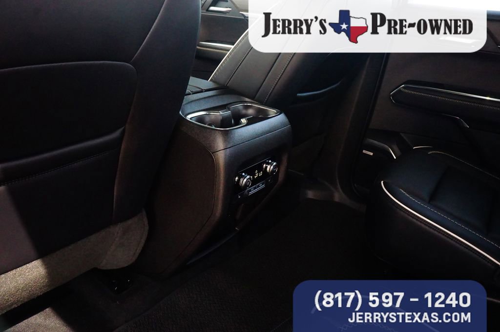 Used 2025 GMC Acadia Denali FWD image 21