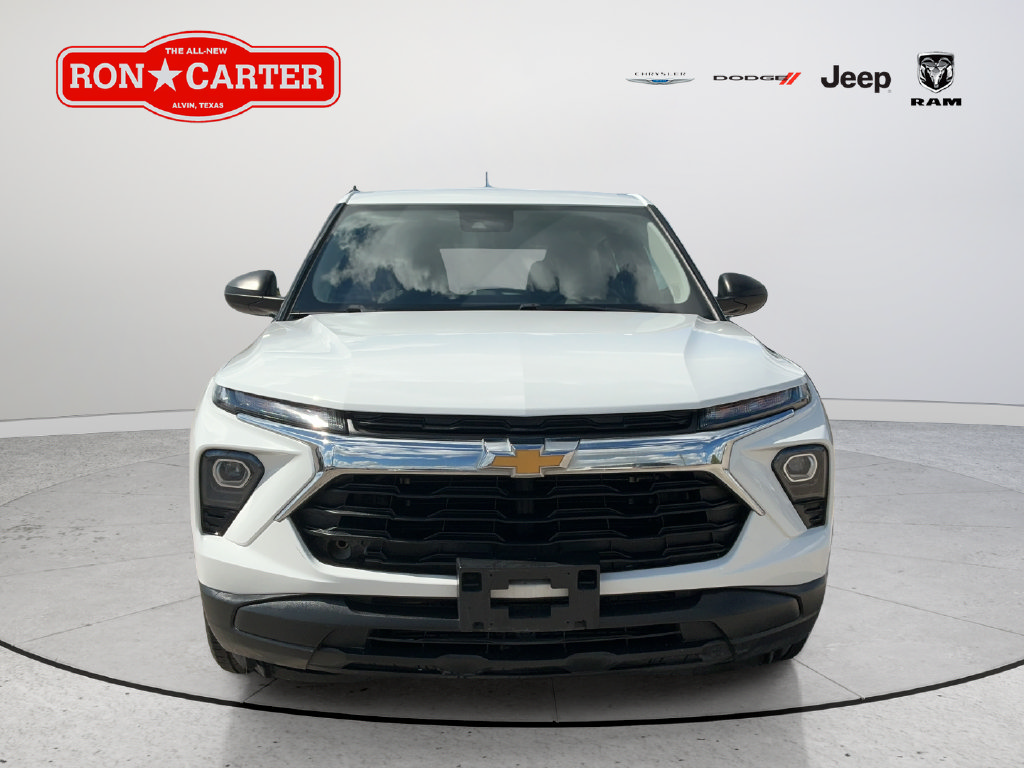 Used 2024 Chevrolet TrailBlazer LS w/ LS Confidence Package FWD image 2