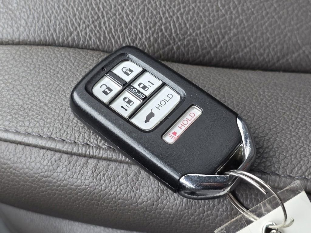 Used 2016 Honda Odyssey Touring image 33