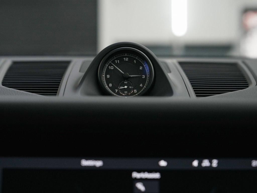 Used 2022 Porsche Macan S image 23