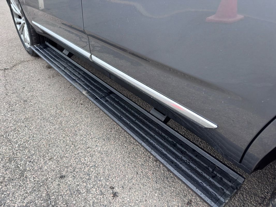 Used 2022 GMC Yukon Denali w/ Denali Premium Package image 46